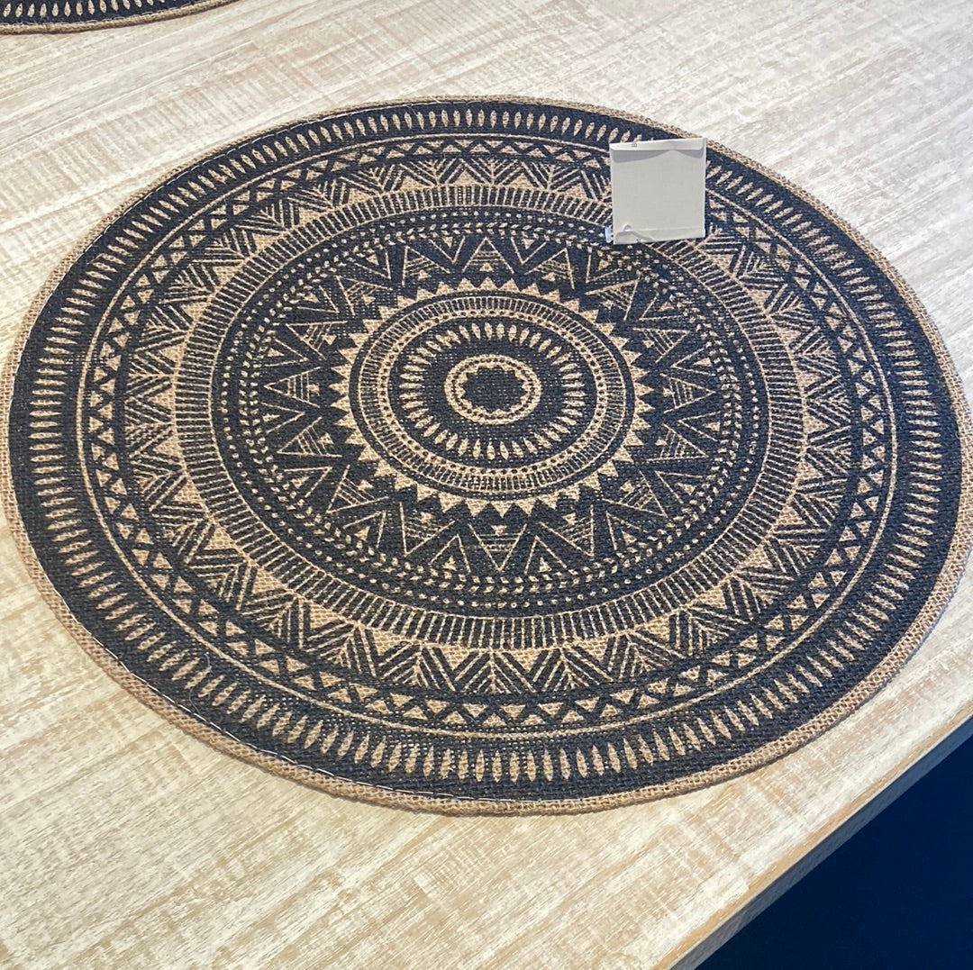 Black print mandala round placemat