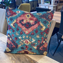 Load image into Gallery viewer, Kilim Cushion
