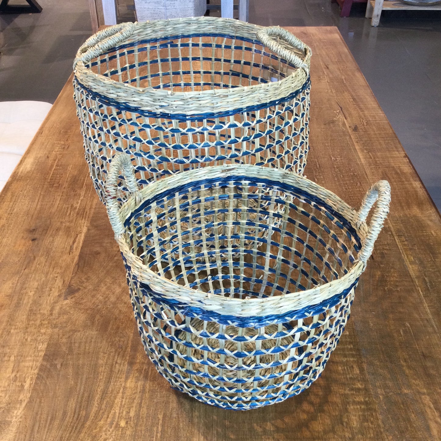 Rattan basket blue line and handles (Set of 2)