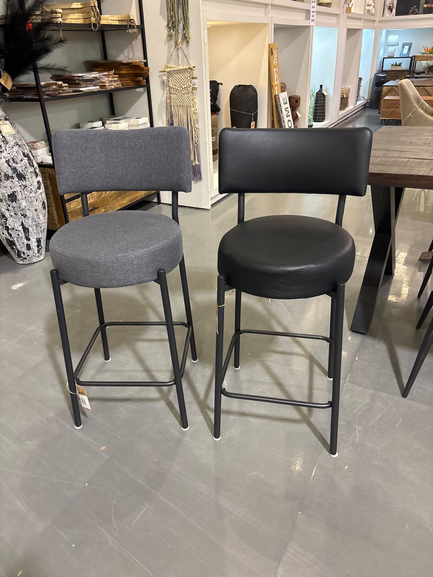 Black metal counter height barstool (set of 2)