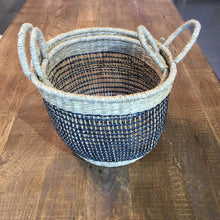 Load image into Gallery viewer, Braided rattan baskets (set of 2)
