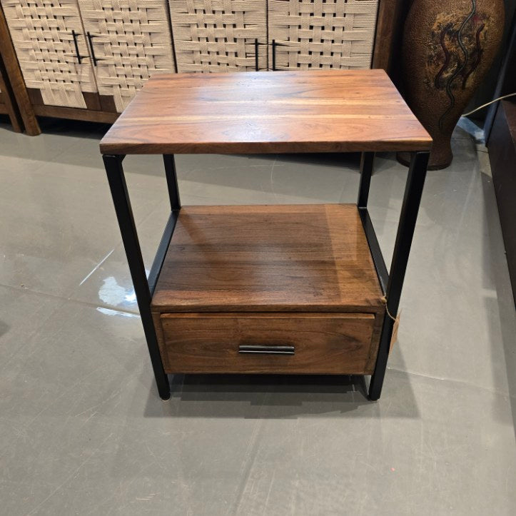 BASIC - Acacia wood night table with 1 drawer