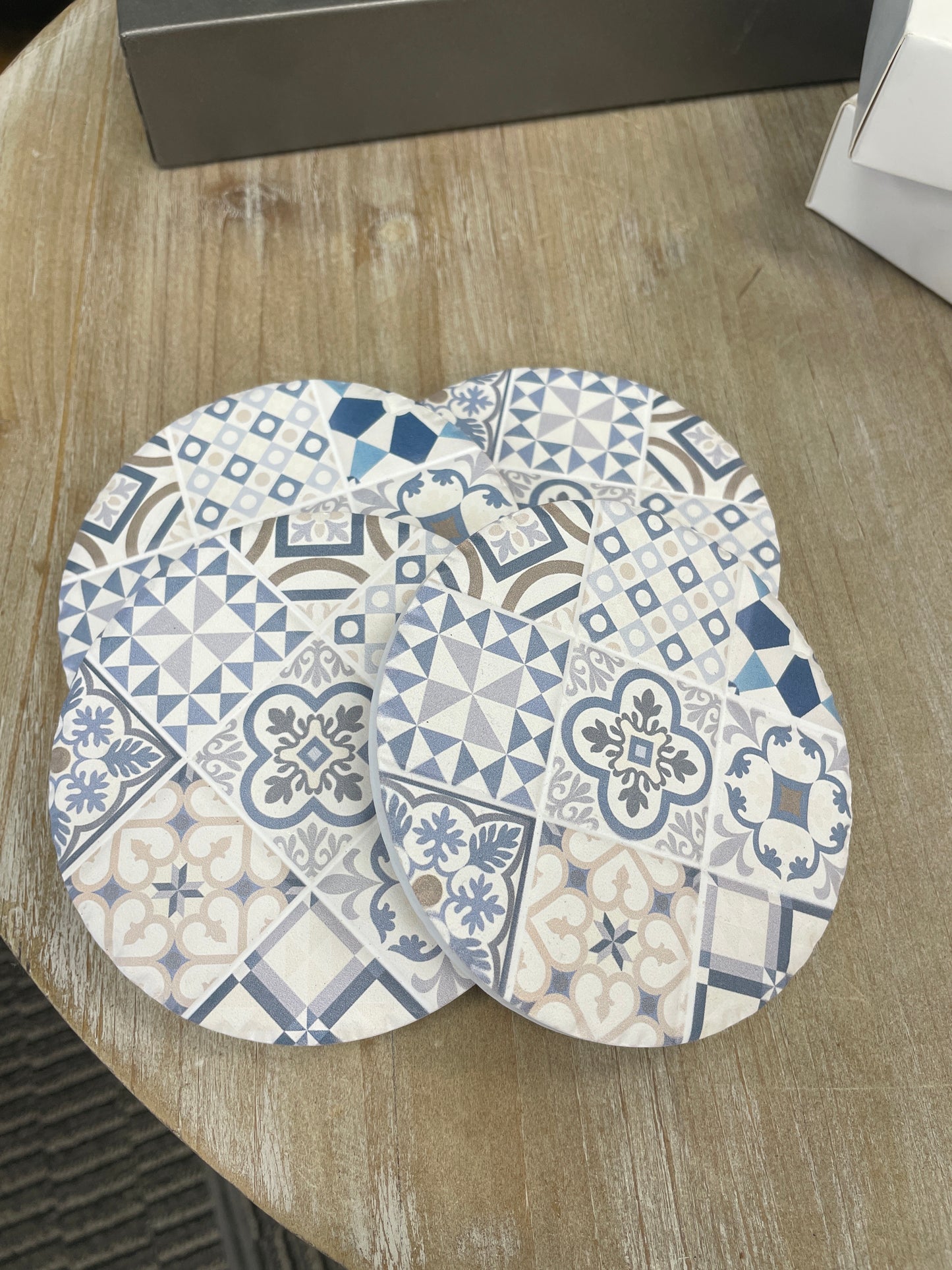 Round ceramic coasters (set of 4)