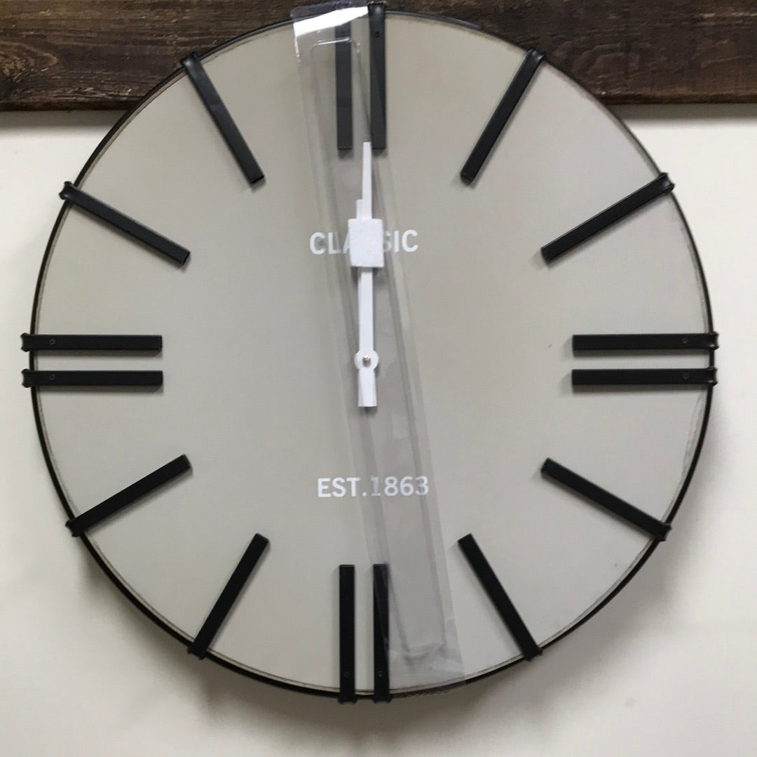 Black and White Round Clock