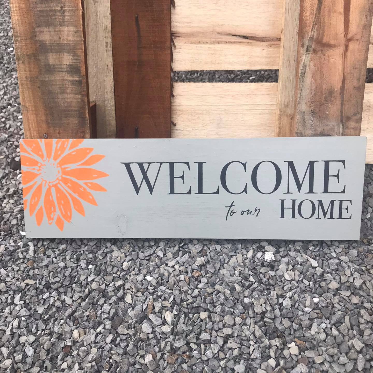 Assorted Canadian Made Welcome Signs